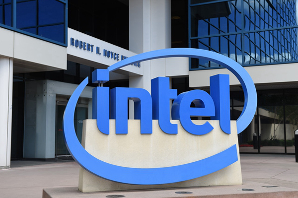 推开新时代PC的大门，英特尔全新“AI处理器”解析